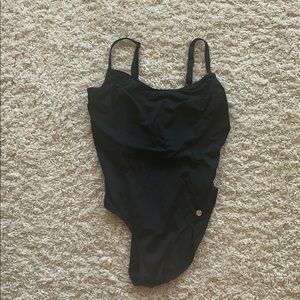 34hh swimwear
